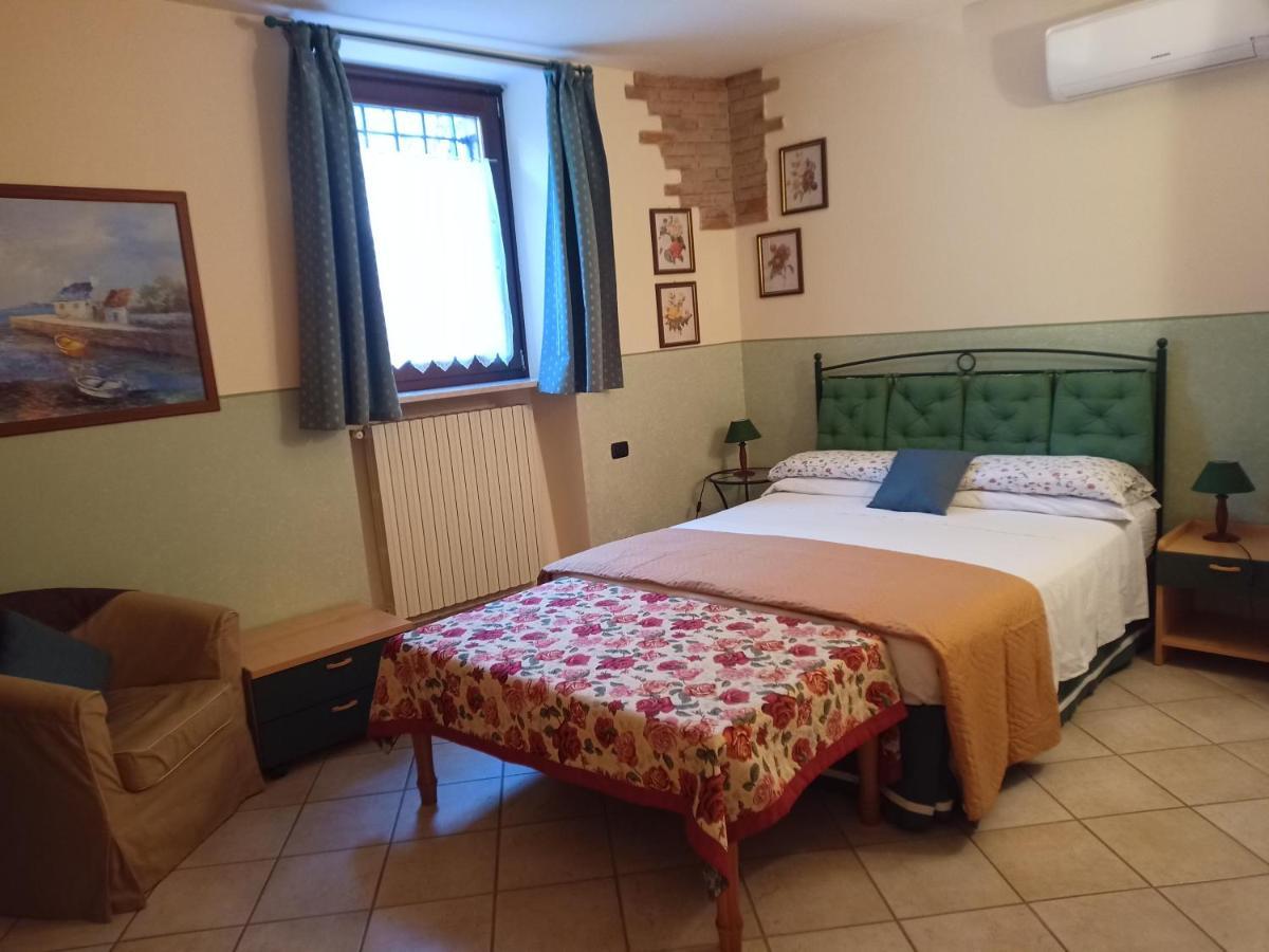 سالو B&B Renzano Bedrooms المظهر الخارجي الصورة