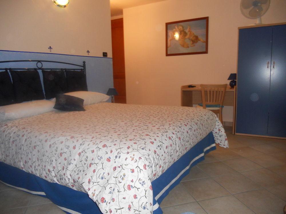 سالو B&B Renzano Bedrooms المظهر الخارجي الصورة